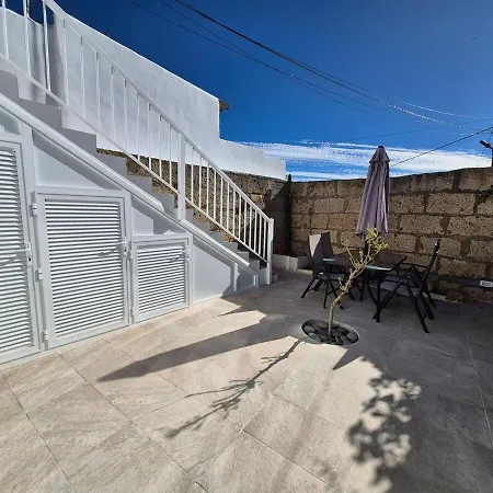 Apartman An Oasis In The Middle Of Spanish Style