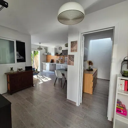 An Oasis In The Middle Of Spanish Style Apartman La Sabinita